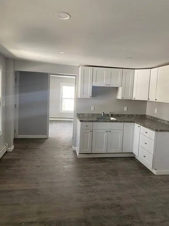 278 Crescent St, Athol, MA 01331