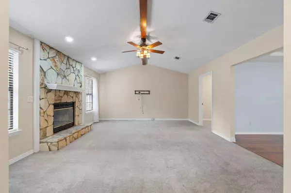 124 Meadow Woods Lane, Niceville, FL 32578