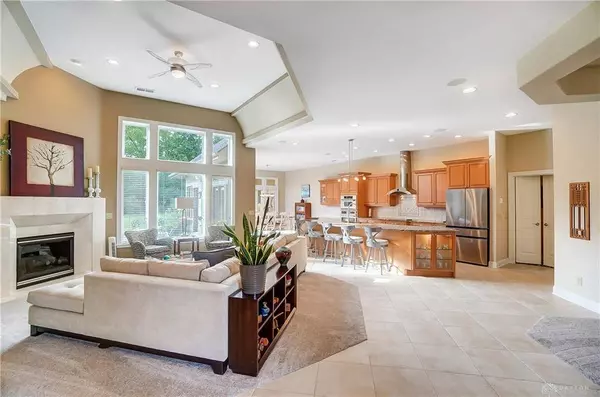 8306 Palm Trace Court, Waynesville, OH 45068