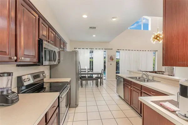 16656 PALM SPRING DR, Clermont, FL 34714