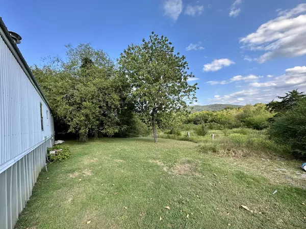 175 Flatt Rock Rd, Lebanon, TN 37090