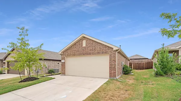 2830 Highgarden Trail, Crandall, TX 75114