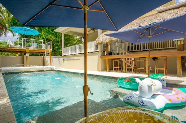 13416 74TH AVE N, Seminole, FL 33776