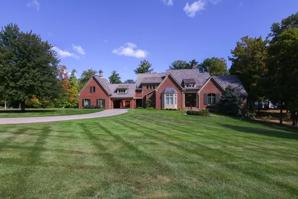 405 Breakwater DR, Fishers, IN 46037