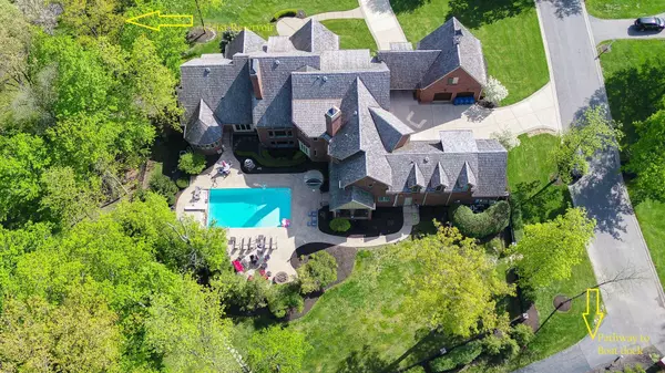 405 Breakwater DR, Fishers, IN 46037