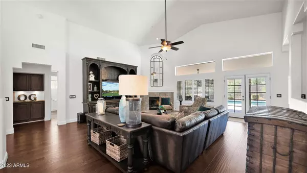 9375 E SUTHERLAND Way, Scottsdale, AZ 85262