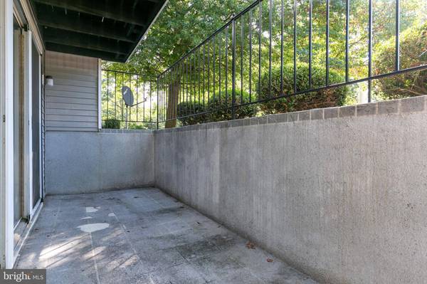 106 KENWOOD DR, Sicklerville, NJ 08081