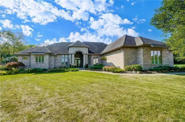 8306 Palm Trace Court, Waynesville, OH 45068