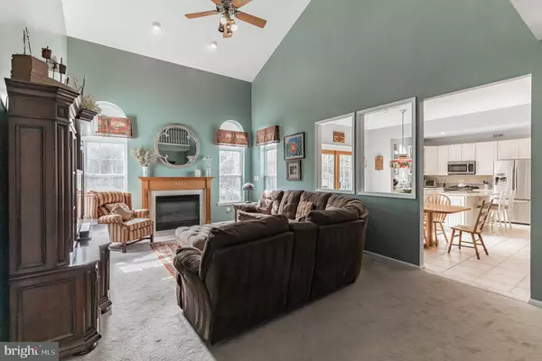 7 GEORGE BELLOWS WAY, Marlton, NJ 08053