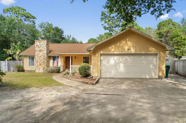 124 Meadow Woods Lane, Niceville, FL 32578