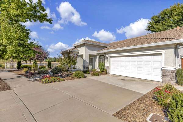 520 Crestfield Cir, Roseville, CA 95678