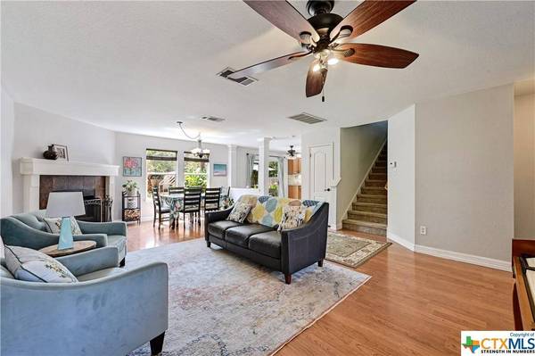 360 Carolyns WAY, Buda, TX 78610