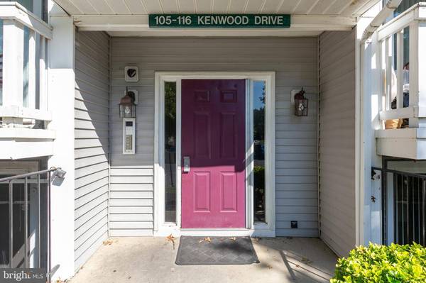 106 KENWOOD DR, Sicklerville, NJ 08081