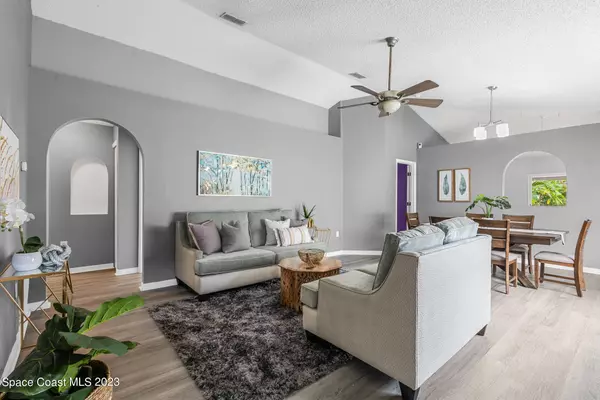 2023 Majestic Pine Court NE, Palm Bay, FL 32905