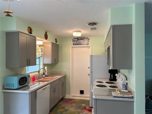 34 S LEE ST, Beverly Hills, FL 34465