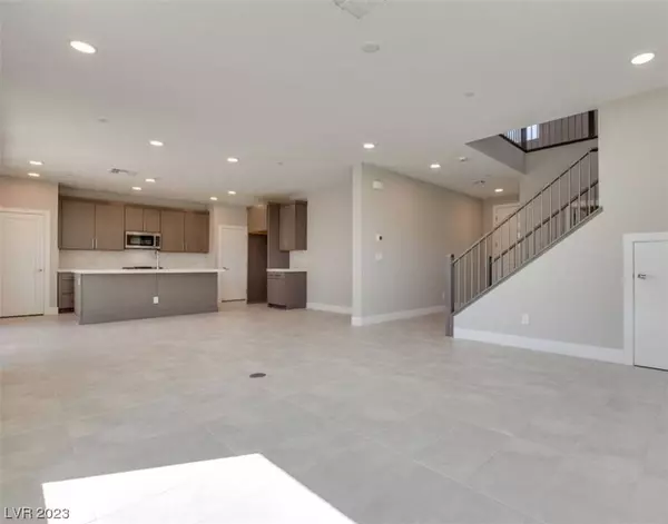 786 Carlon Hills Avenue, Las Vegas, NV 89138