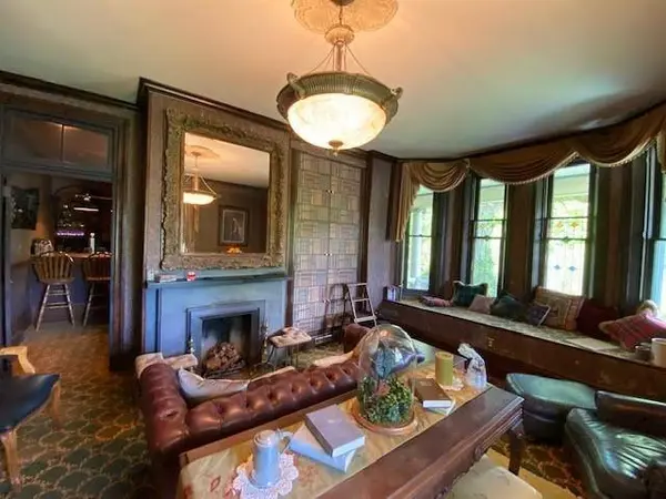 105 County Street, Greensboro, PA 15338