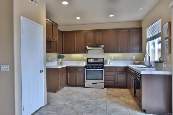 709 Vista Santa Rosalia, San Diego, CA 92154