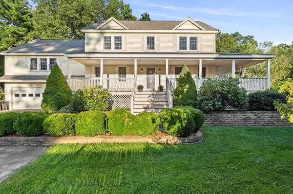 58 Fruit St, Newbury, MA 01951