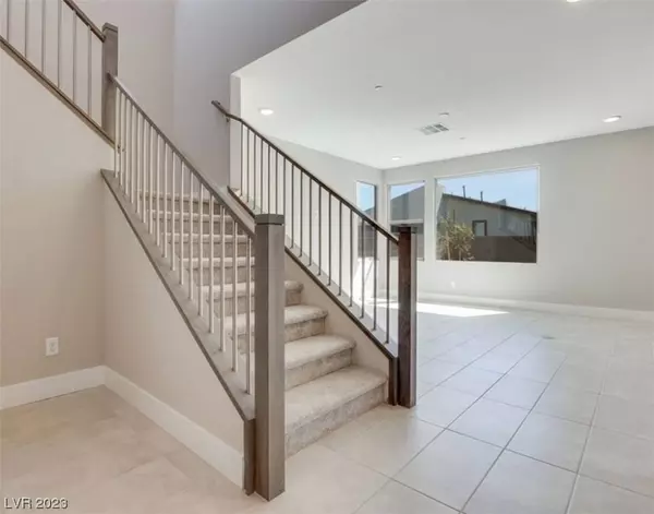 786 Carlon Hills Avenue, Las Vegas, NV 89138