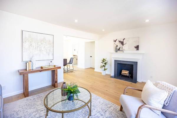 279 La Casa AVE, San Mateo, CA 94403