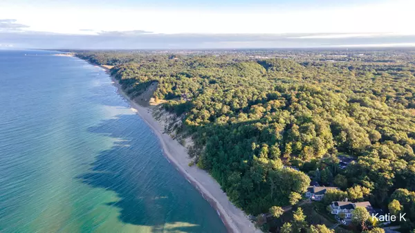 12949 Wilderness Trail, Grand Haven, MI 49417