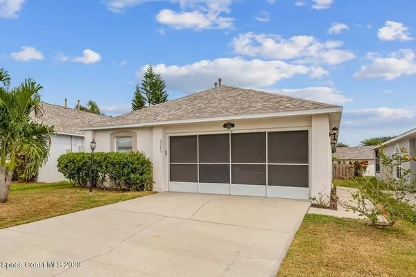 2023 Majestic Pine Court NE, Palm Bay, FL 32905