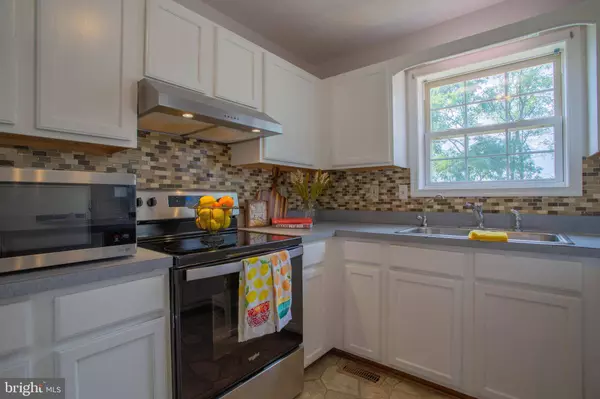 307 THOREAU DR, Inwood, WV 25428