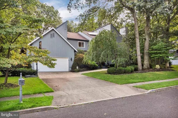 6 NOLEN CIR, Voorhees, NJ 08043