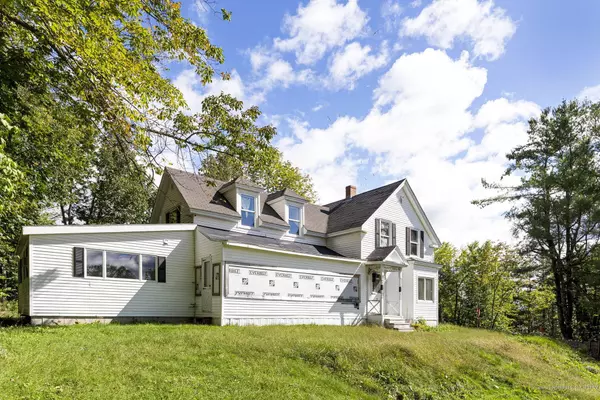 7 Princess Drive, Sabattus, ME 04280