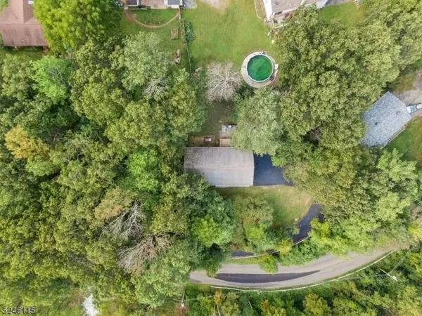 54 Neepaulin Dr, Wantage Twp., NJ 07461