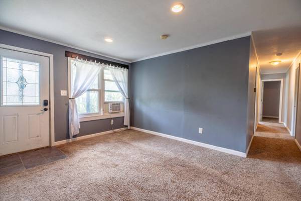 33 Neil Street, Delaware, OH 43015