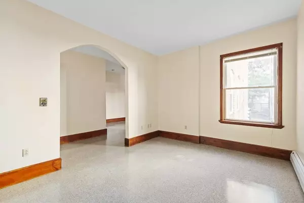 45-45R Holworthy St, Boston, MA 02121