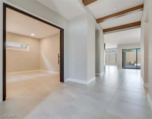 541 Highview Ridge Avenue, Las Vegas, NV 89138