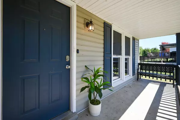 3526 Clearwater Dr, Clarksville, TN 37042