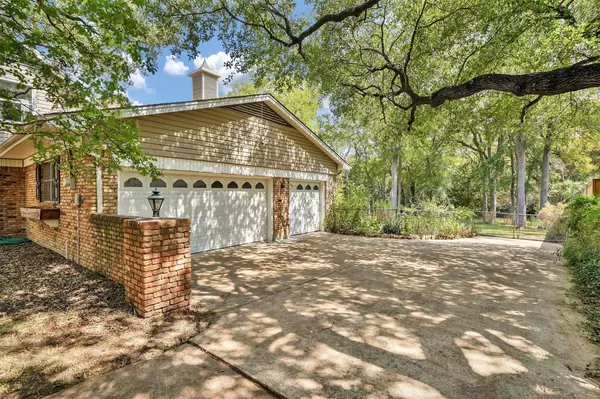 9584 Ash Creek Drive, Dallas, TX 75228