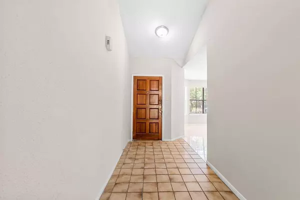 16043 Vista Del Mar DR, Houston, TX 77083