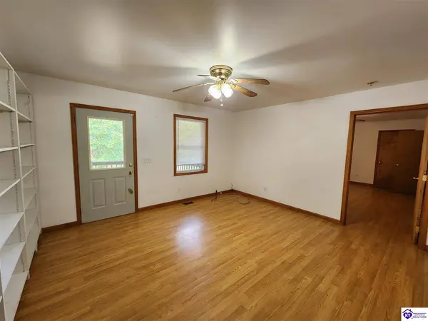 318 Delmer Drive, Leitchfield, KY 42754