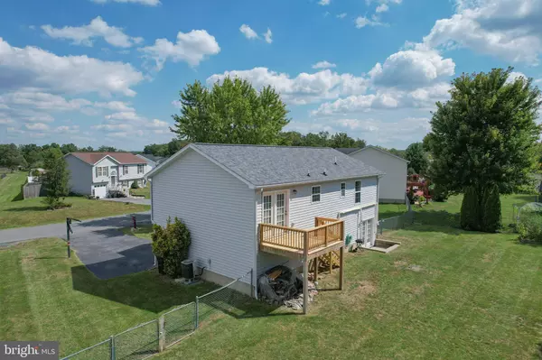 307 THOREAU DR, Inwood, WV 25428