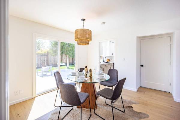 279 La Casa AVE, San Mateo, CA 94403