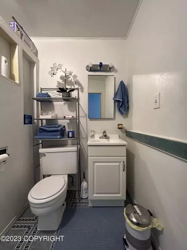 1129 E 11th AVE, Anchorage, AK 99501