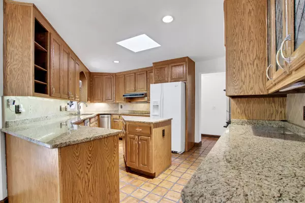 4110 Spalding HOLW NW, Peachtree Corners, GA 30092