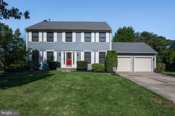 206 AMBERFIELD DR, Mount Laurel, NJ 08054