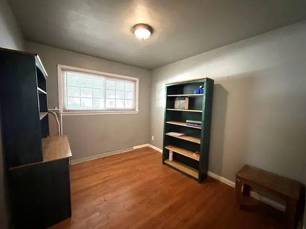 1032 S JOSEPH ST, Appleton, WI 54915