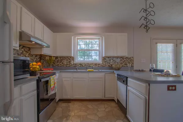 307 THOREAU DR, Inwood, WV 25428