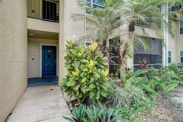 12591 Equestrian #1213, Fort Myers, 33907