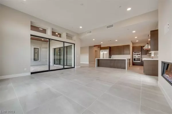 541 Highview Ridge Avenue, Las Vegas, NV 89138