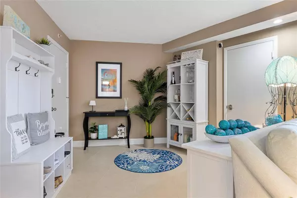 101 BENJAMIN FRANKLIN DR #26, Sarasota, FL 34236