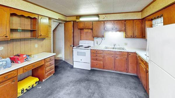 2026 S Burdick Street, Kalamazoo, MI 49001