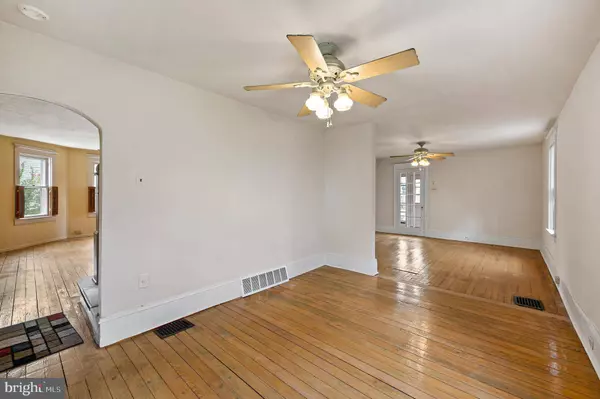 116 CHESTER AVE, West Berlin, NJ 08091